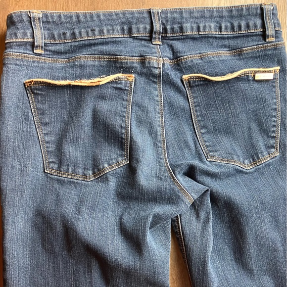 White House Black Market Feel Beautiful Size 10 Skinny Jeans Tan trim on Pockets - Picture 12 of 12